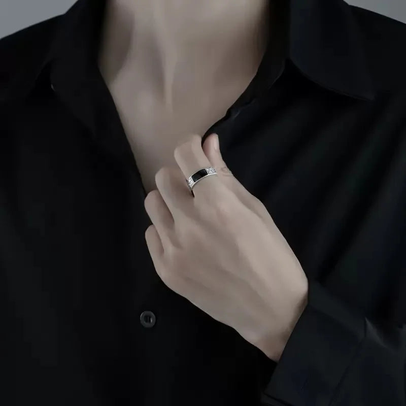 “Gungnir” Ring – 925 Sterling Silver and Black Stone