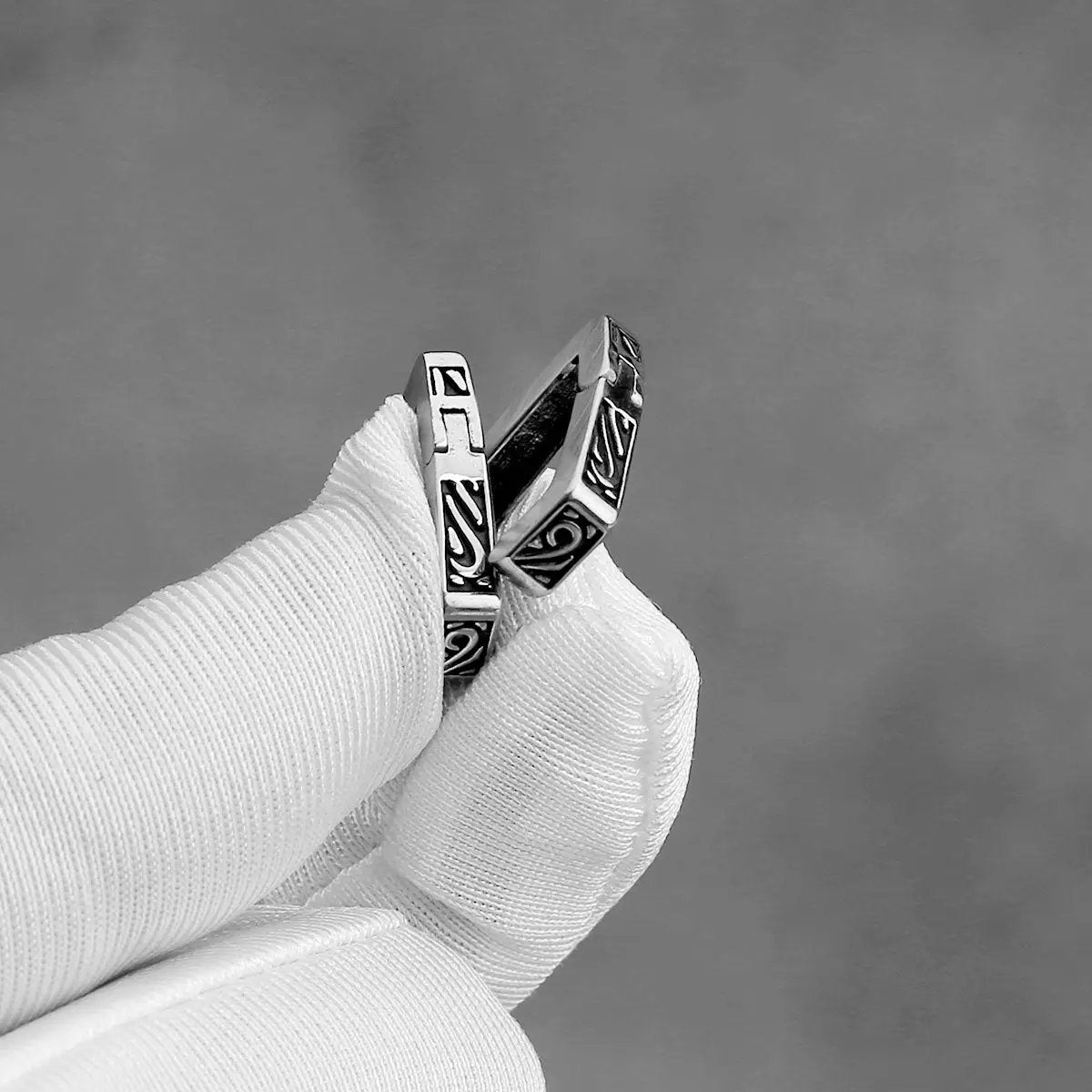 Boucles d’Oreilles Viking Géométriques – Design Minimaliste Inspiré de la Mythologie Nordique