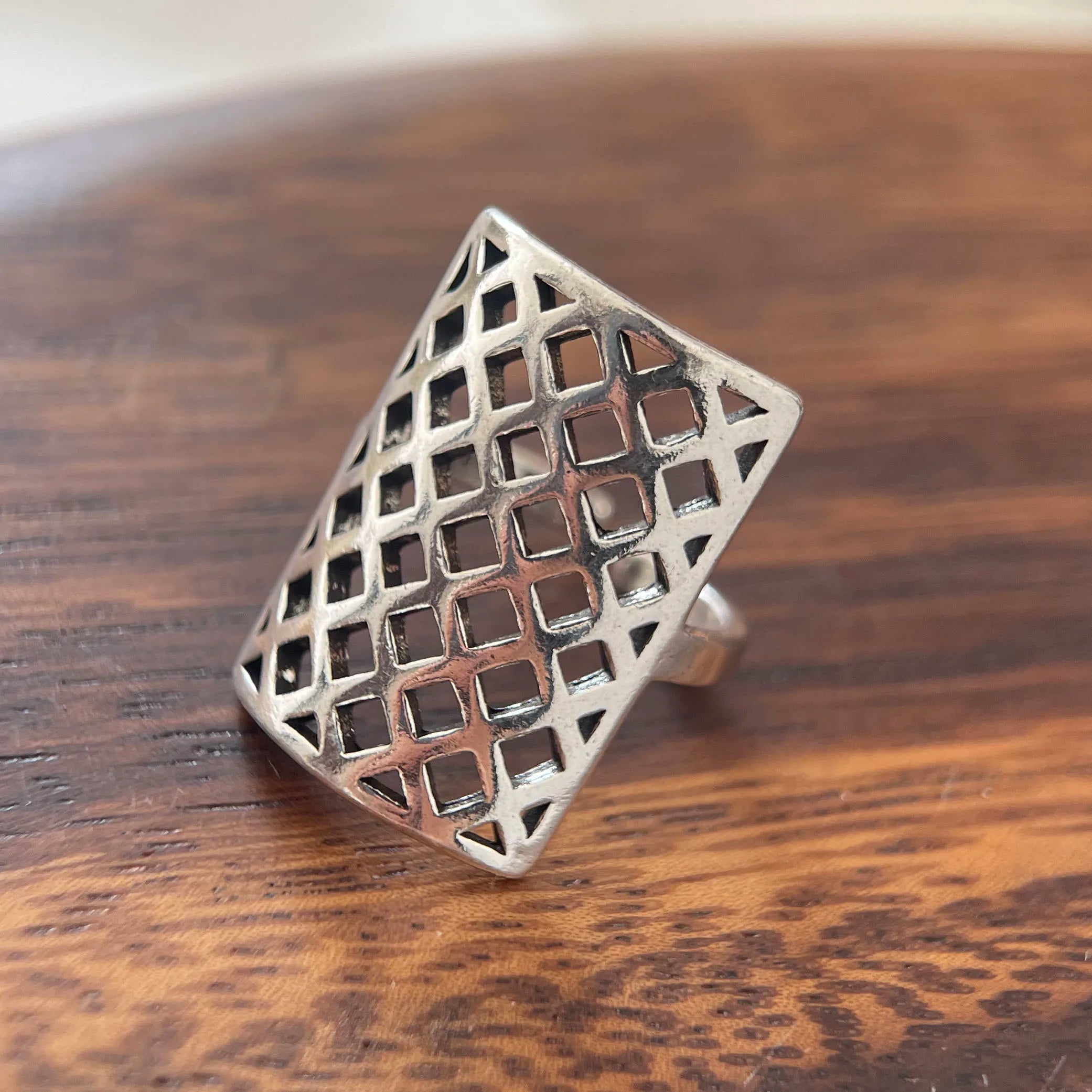 "Gridr" Ring – Viking Elegance in 925 Sterling Silver for Women