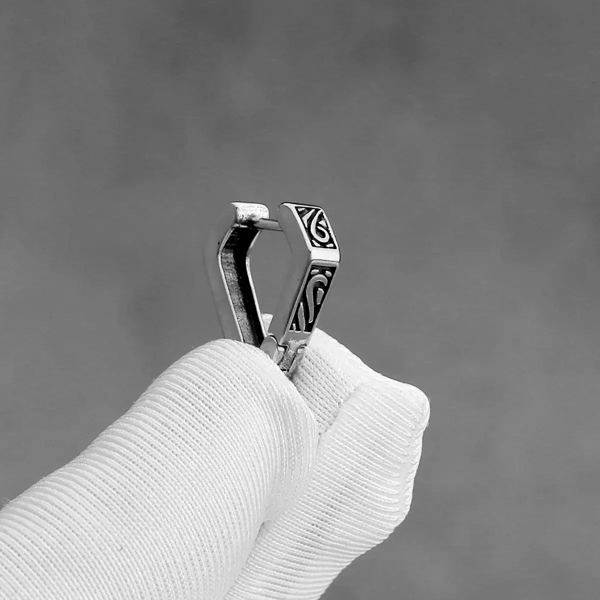 Boucles d’Oreilles Viking Géométriques – Design Minimaliste Inspiré de la Mythologie Nordique