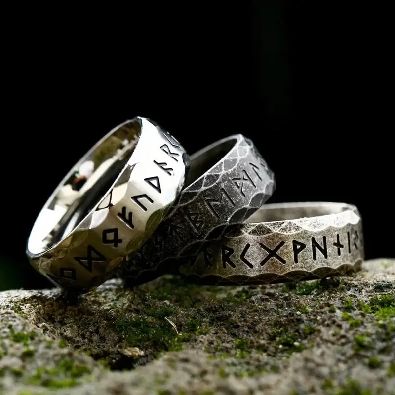 Bague "Skaldar" en Acier Inoxydable avec Runes Gravées