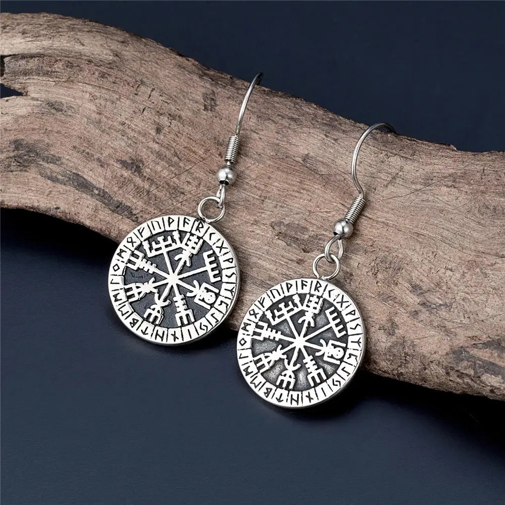 Boucles d'Oreilles Viking Vegvisir – Charme Nordique et Symbolisme Ancestral