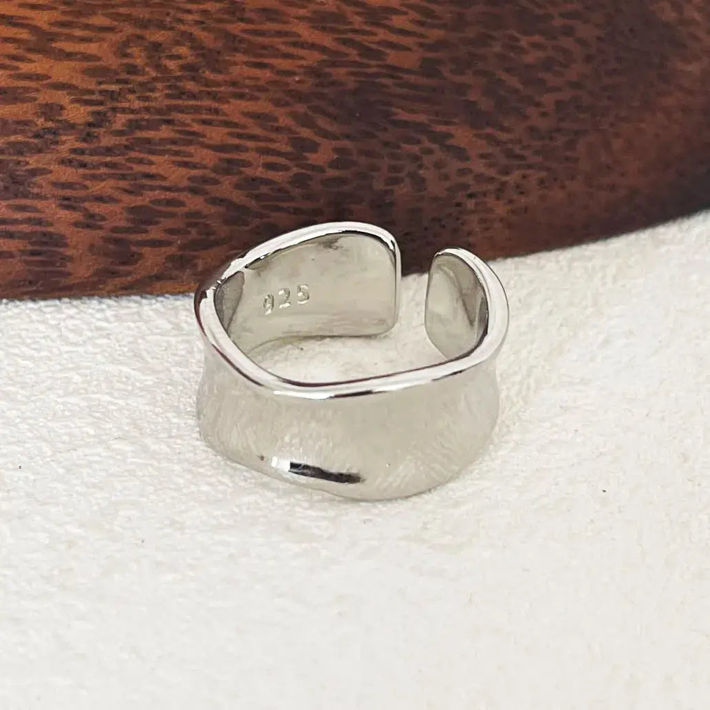 Bague "Silence d’Odin" – Design Épuré en Argent Sterling 925