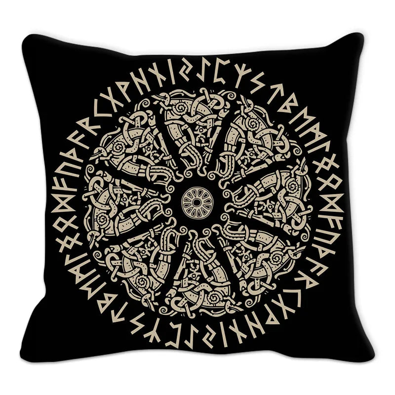 Housse de coussin noire avec symbole triquetra et runes