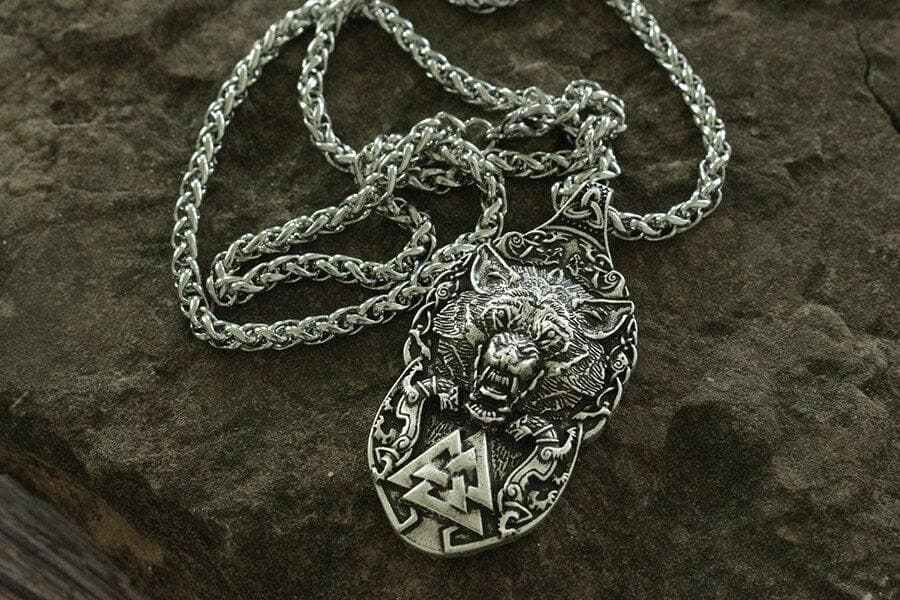 Collier Viking du puissant "Loup de Fenrir".