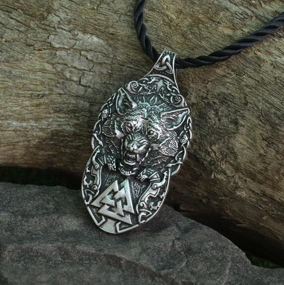 Collier Viking du puissant "Loup de Fenrir".